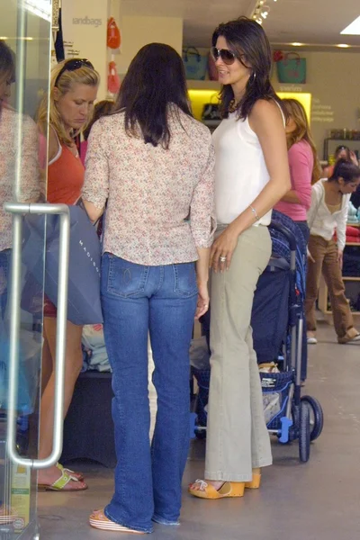 Angie harmon — Stockfoto