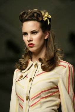 Coco kilometre defile