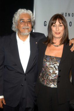 Robert graham ve angelica huston