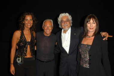 Roberta armani, giorgio armani, robert graham ve angelica huston
