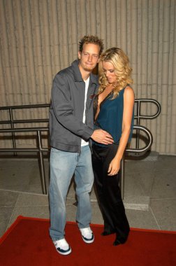 Jenny mccarthy ve kocası john asher