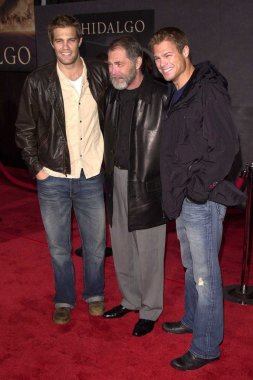 George ve geoff stults babaları ile