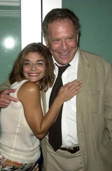 Laura San Giacomo and George Segal — Stock Photo, Image