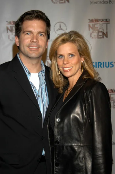 Cheryl Hines e marido Paul Young — Fotografia de Stock