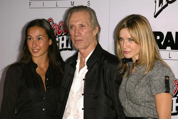 David Carradine, daughter Kansas Carradine and Ever Carradine — Stock Photo, Image