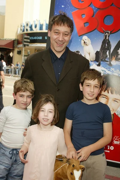 Sam Raimi e i bambini — Foto Stock