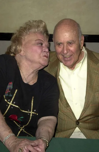 Rose Marie ve carl Reiner'ın — Stok fotoğraf