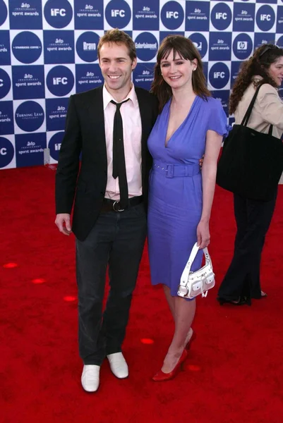 Alessandro Nivola y Emily Mortimer — Foto de Stock