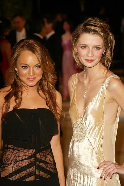 Lindsay Lohan y Mischa Barton —  Fotos de Stock