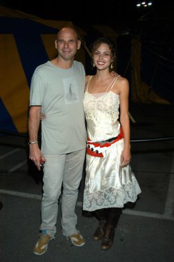 GUI laliberte ve josie maran