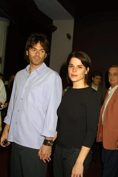 Neve Campbell and date — Stock Photo, Image