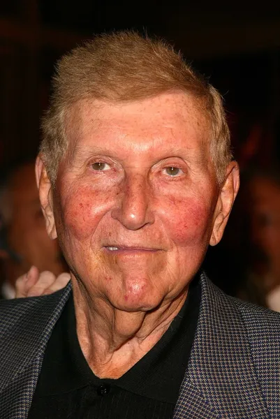 Sumner Redstone —  Fotos de Stock