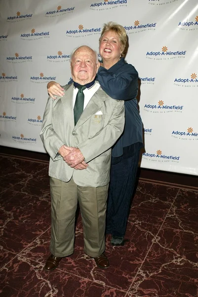 Mickey Rooney e esposa — Fotografia de Stock