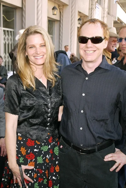 Bridget fonda i danny elfman — Zdjęcie stockowe