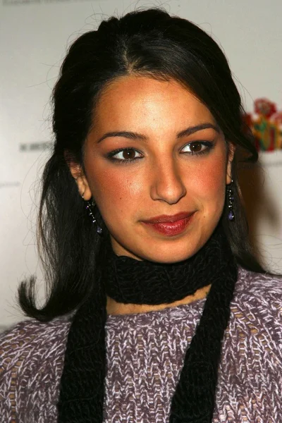 Vanessa Lengies — Photo