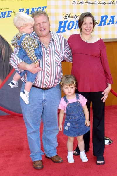 拉里 · 乔 · 坎贝尔和家庭 — 图库照片