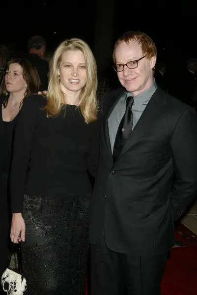 Bridget fonda und danny elfman — Stockfoto