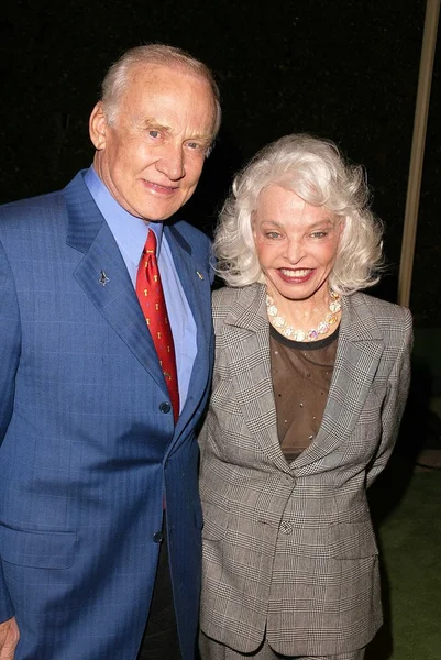 Buzz aldrin och hustru lois — Stockfoto