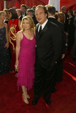 Jim belushi ve eşi