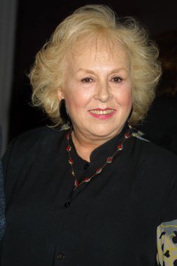 Doris Roberts