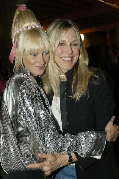 Kimberly stewart i mama alana stewart — Zdjęcie stockowe