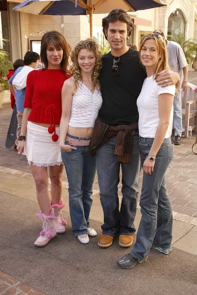 Vanessa Parise, Amanda Detmer, Johnathon Schaech e Brooke Langton — Fotografia de Stock