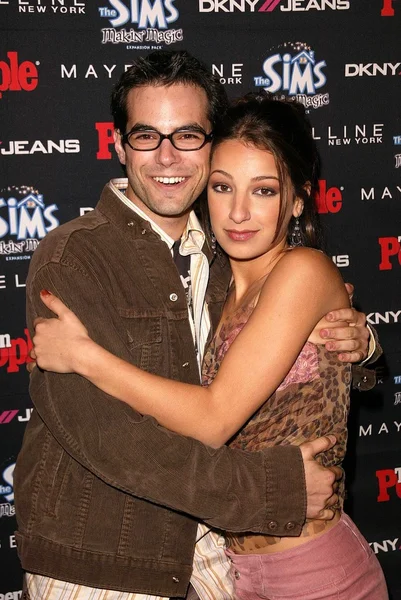 Jamie elman en vanessa lengies — Stockfoto