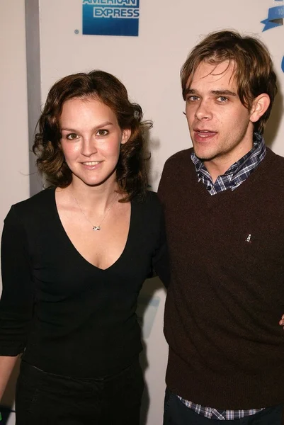 Carla gallo och nick stahl — Stockfoto