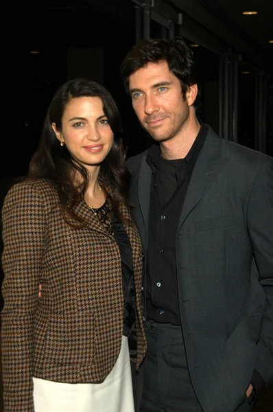 Shiva Rose e Dylan McDermott — Foto Stock