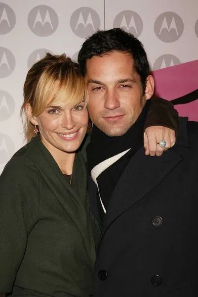 Molly Sims e Enrique Murciano — Fotografia de Stock