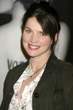 Julia Ormond