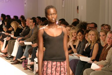 Teri polo, constance zimmer, tiffani Thieson ve jennie garth