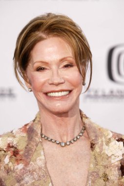 Mary Tyler Moore