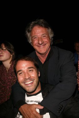 Jeremy piven ve dustin hoffman