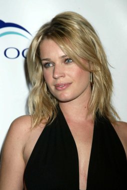 Rebecca romijn stamos