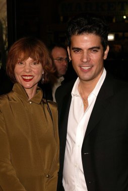 Leigh taylor genç ve jsu garcia