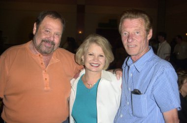 banka, kathy garver frank ve osmond ken