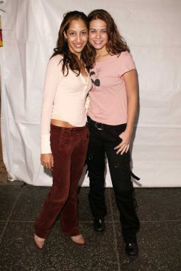 Christel Halil ve lyndsy fonseca