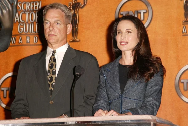 Mark Harmon y Andie MacDowell — Foto de Stock