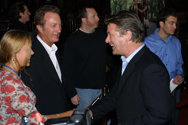 Bryan Brown, fille et Alec Baldwin — Photo