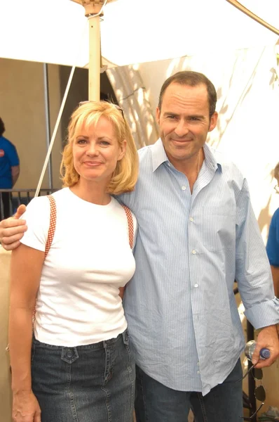 Bonnie hunt en mark Javier — Stockfoto