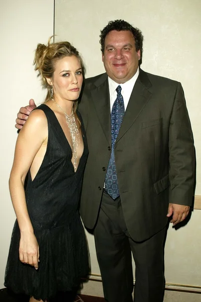 Alicia silverstone i jeff garlin — Zdjęcie stockowe