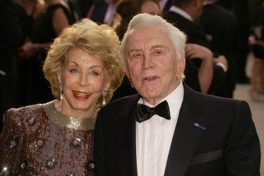 Kirk douglas ve eşi anne