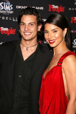 Roberto sanchez urbina ve rosalyn
