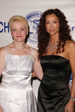 Vicki dunkle ve Sofya milos