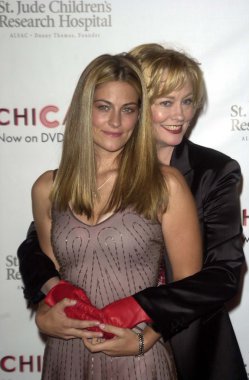 Clementine ford ve annesi cybill shepherd