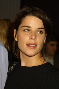 Neve Campbell