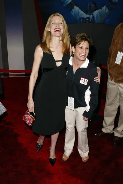 Patricia clarkson ve mary lou retton — Stok fotoğraf