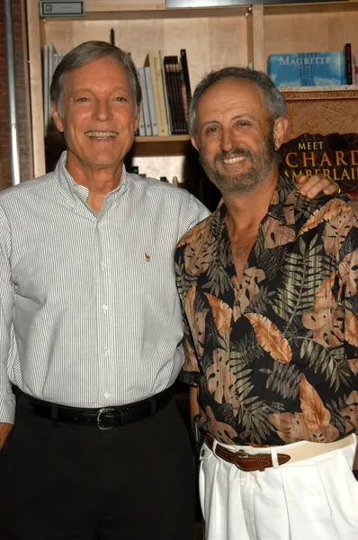 Richard Chamberlain e o diretor do Shogun Jerry London — Fotografia de Stock