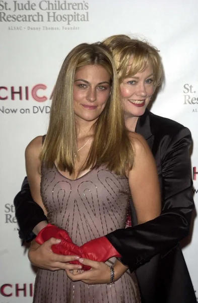 Clementine Ford und Mutter Cybill Shepherd — Stockfoto